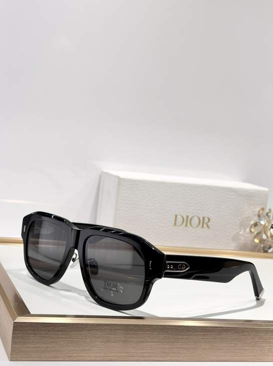 Picture of Dior Sunglasses _SKUfw76299519fw